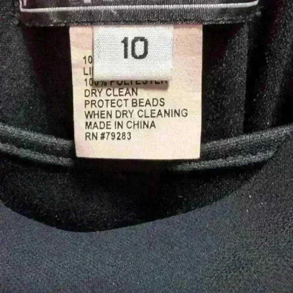 Elegant Black Dress with Floral Sequin Detail Size 10 - Picture 5 of 5